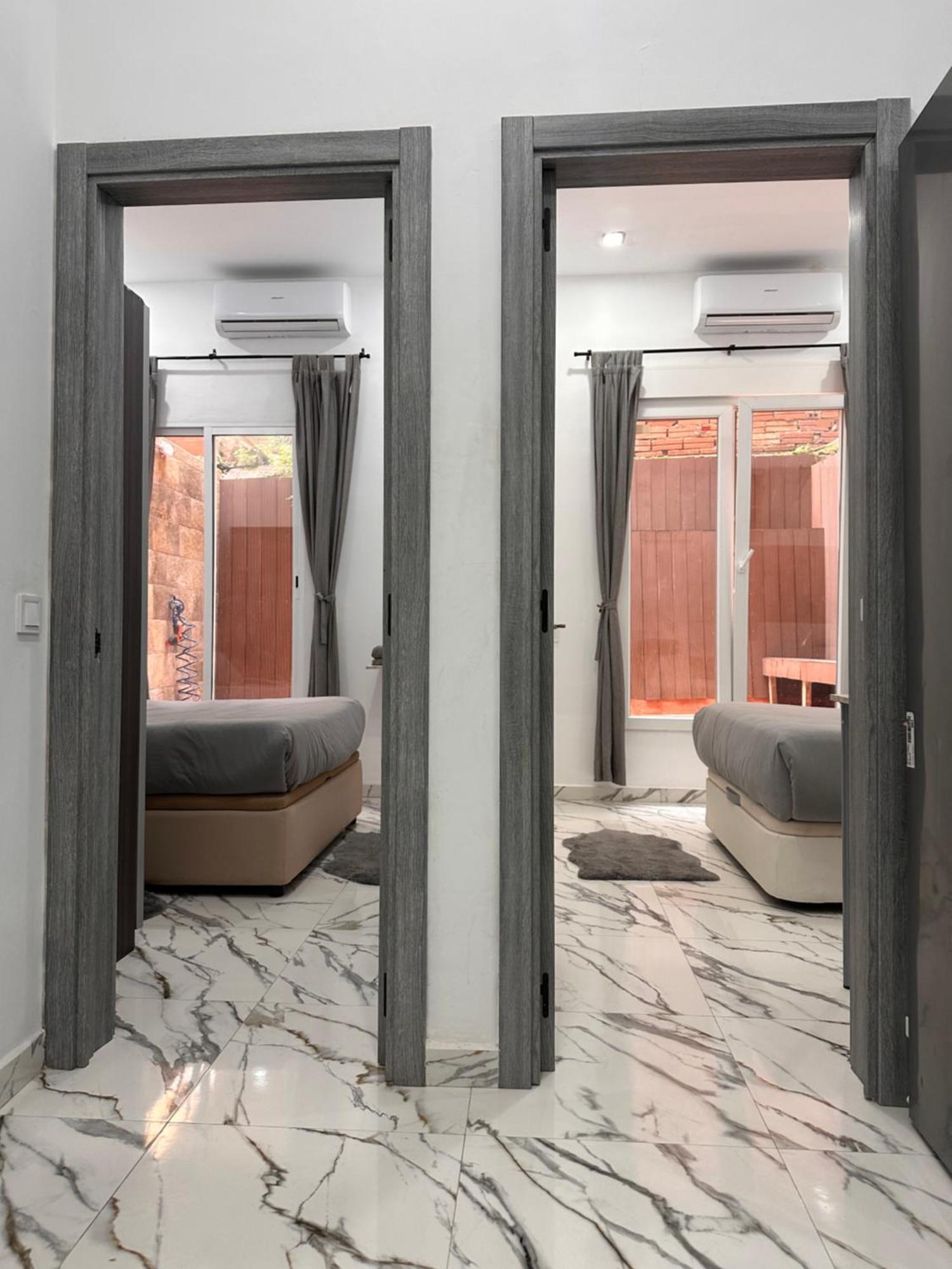 Apartamento En Planta Baja Cerca De La Playa En 바달로나 외부 사진