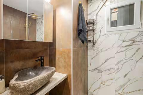 Apartamento En Planta Baja Cerca De La Playa En 바달로나 외부 사진