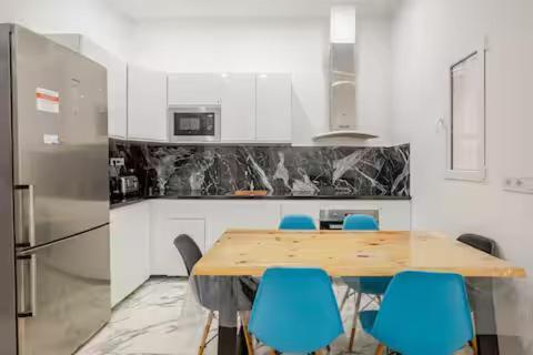 Apartamento En Planta Baja Cerca De La Playa En 바달로나 외부 사진